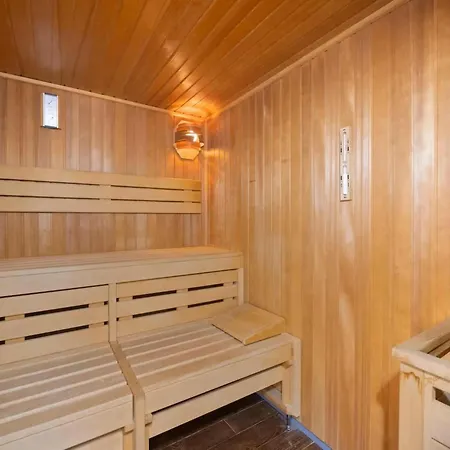 Holiday home Schoenes Direkt Am Schwarzwildgehege *